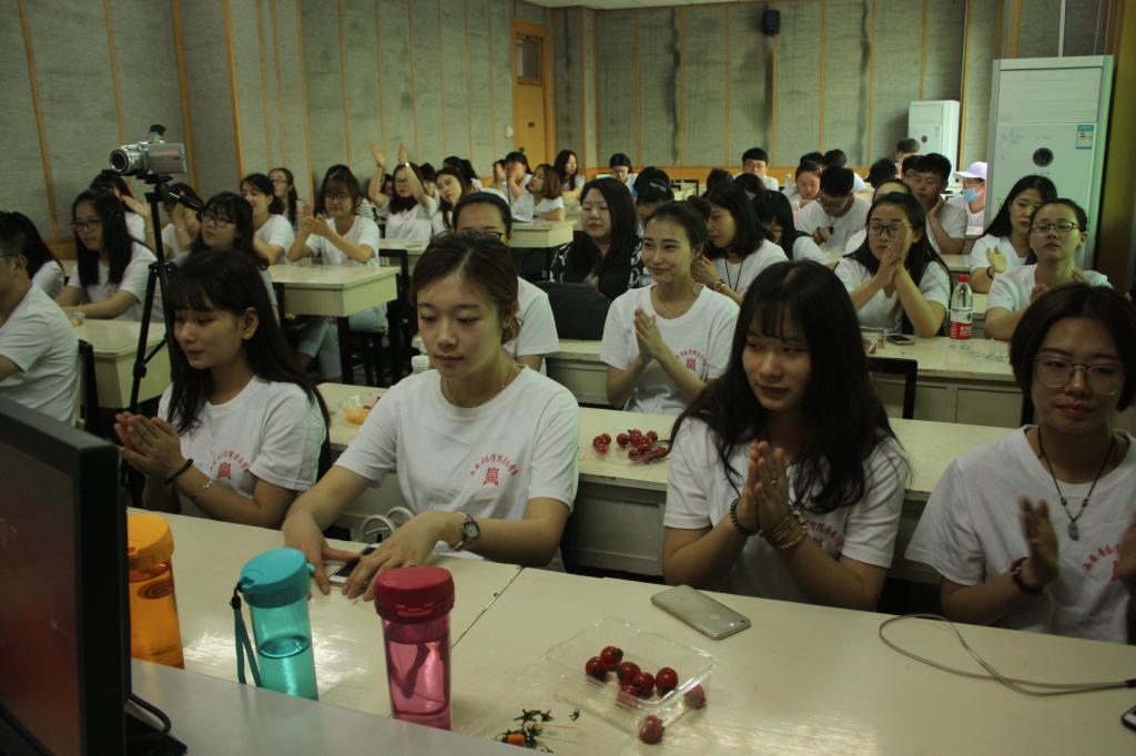 主题班会现场(2)